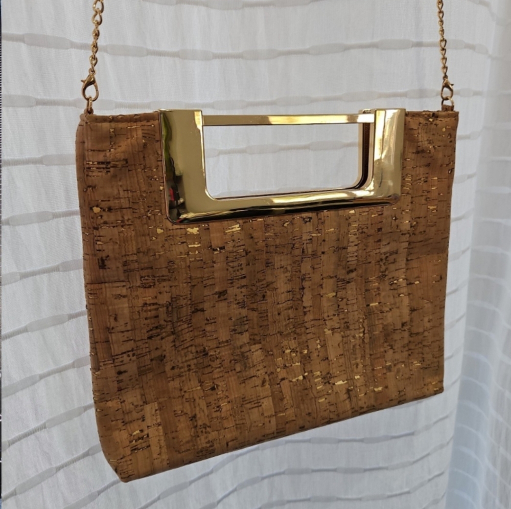 Tommy Bahama cork and gold clutch